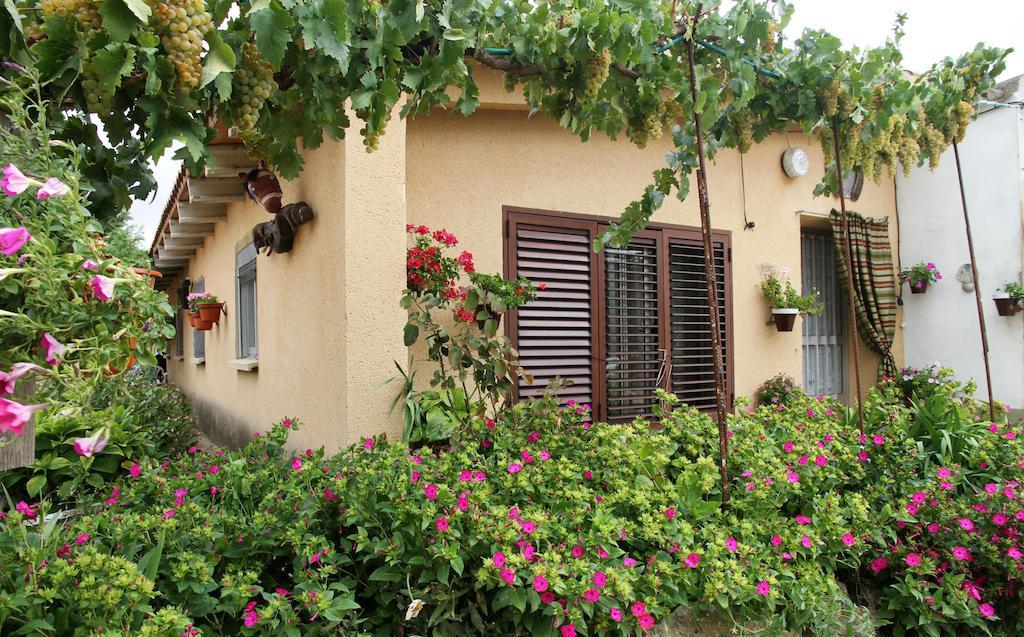 Albergue Turistico Torre De Sabre El Cubo de Tierra del Vino Екстериор снимка